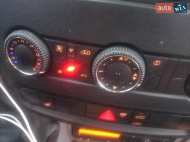 Синий Мерседес Sprinter, объемом двигателя 2.14 л и пробегом 360 тыс. км за 37700 $, фото 19 на Automoto.ua