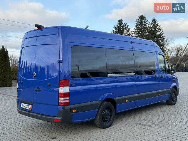 Синій Мерседес Sprinter, об'ємом двигуна 2.14 л та пробігом 261 тис. км за 25800 $, фото 3 на Automoto.ua