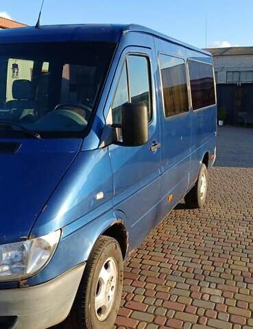 Синій Мерседес Sprinter, об'ємом двигуна 2.2 л та пробігом 500 тис. км за 5900 $, фото 1 на Automoto.ua