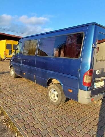Синій Мерседес Sprinter, об'ємом двигуна 2.2 л та пробігом 500 тис. км за 5900 $, фото 7 на Automoto.ua