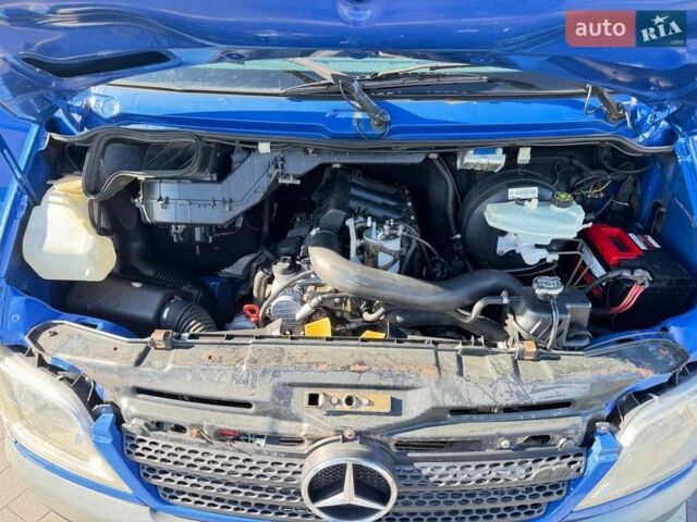 Синій Мерседес Sprinter, об'ємом двигуна 2.15 л та пробігом 531 тис. км за 7500 $, фото 35 на Automoto.ua