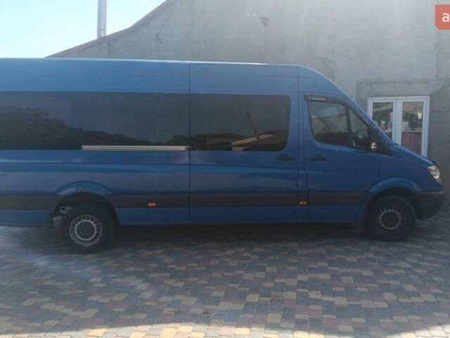 Синий Мерседес Sprinter, объемом двигателя 2.15 л и пробегом 260 тыс. км за 10300 $, фото 7 на Automoto.ua