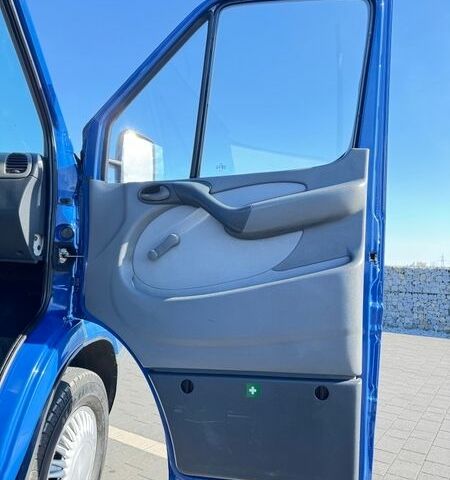 Синій Мерседес Sprinter, об'ємом двигуна 2.15 л та пробігом 531 тис. км за 7500 $, фото 16 на Automoto.ua