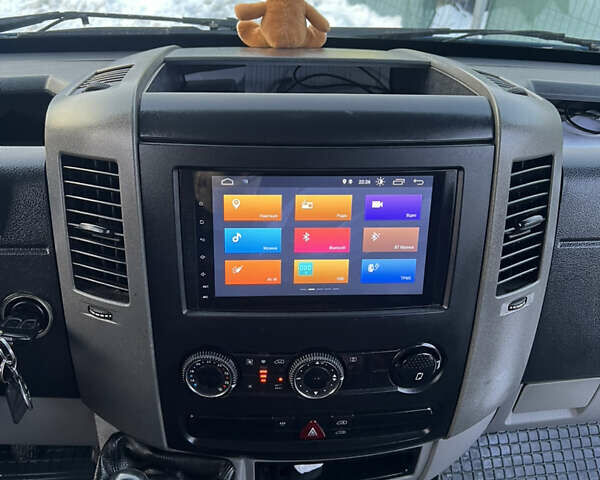 Синий Мерседес Sprinter, объемом двигателя 2.15 л и пробегом 380 тыс. км за 10500 $, фото 17 на Automoto.ua