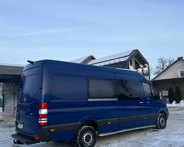 Синий Мерседес Sprinter, объемом двигателя 2.15 л и пробегом 380 тыс. км за 10500 $, фото 6 на Automoto.ua