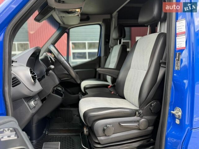 Синій Мерседес Sprinter, об'ємом двигуна 2.14 л та пробігом 446 тис. км за 38500 $, фото 18 на Automoto.ua