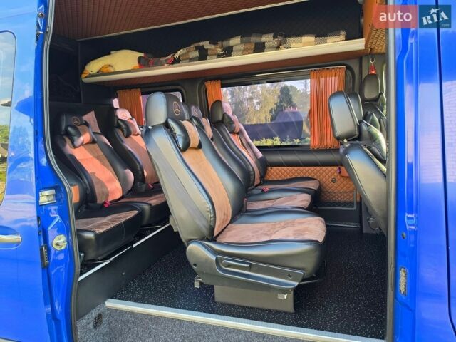 Синий Мерседес Sprinter, объемом двигателя 2.14 л и пробегом 680 тыс. км за 28000 $, фото 2 на Automoto.ua