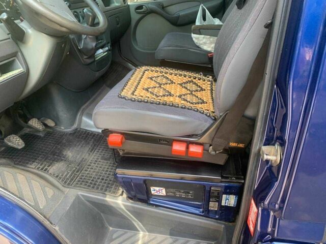 Синий Мерседес Sprinter, объемом двигателя 2.2 л и пробегом 400 тыс. км за 10300 $, фото 23 на Automoto.ua