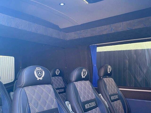 Синий Мерседес Sprinter, объемом двигателя 2.1 л и пробегом 600 тыс. км за 12500 $, фото 8 на Automoto.ua