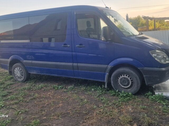 Синій Мерседес Sprinter, об'ємом двигуна 2.1 л та пробігом 506 тис. км за 9400 $, фото 3 на Automoto.ua