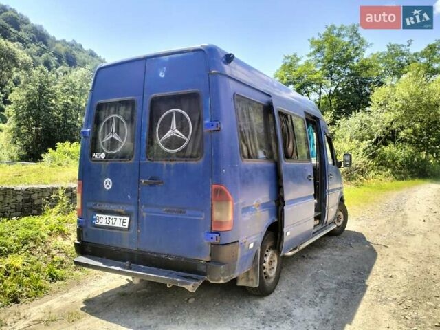 Синий Мерседес Sprinter, объемом двигателя 2.4 л и пробегом 800 тыс. км за 4500 $, фото 1 на Automoto.ua
