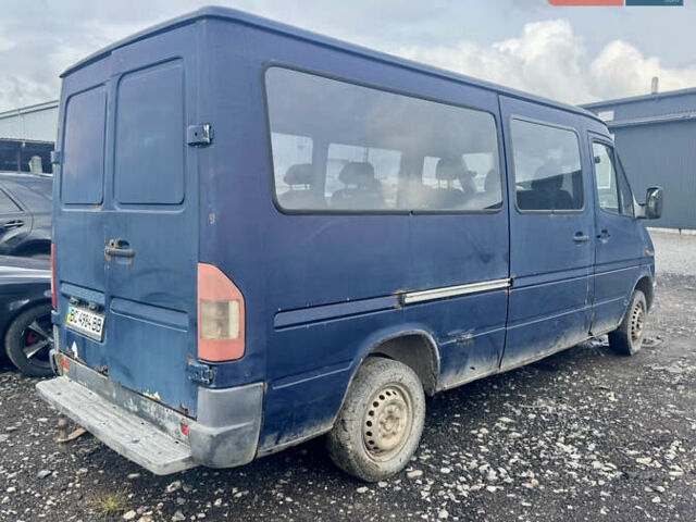 Синий Мерседес Sprinter, объемом двигателя 2.4 л и пробегом 500 тыс. км за 1000 $, фото 4 на Automoto.ua