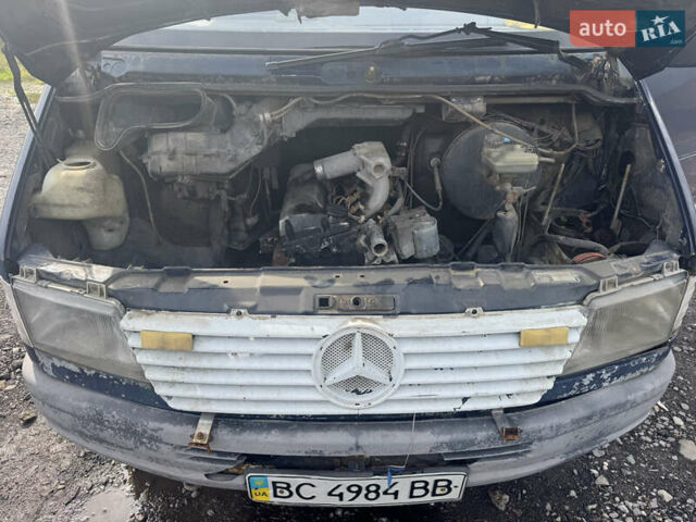 Синий Мерседес Sprinter, объемом двигателя 2.4 л и пробегом 500 тыс. км за 1000 $, фото 15 на Automoto.ua