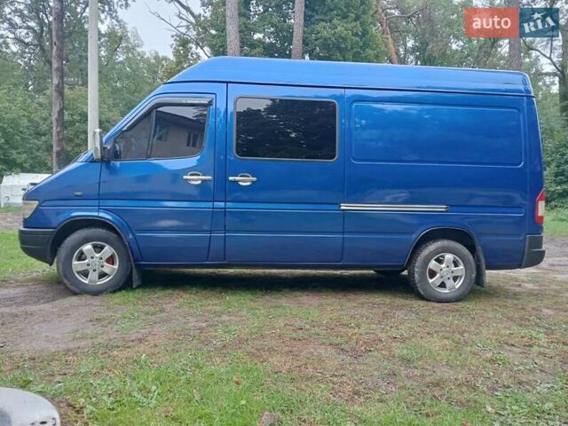 Синий Мерседес Sprinter, объемом двигателя 2.9 л и пробегом 678 тыс. км за 10500 $, фото 4 на Automoto.ua