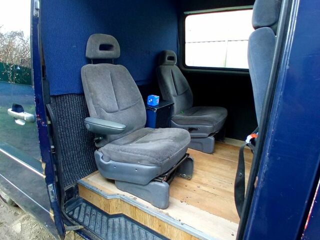 Синий Мерседес Sprinter, объемом двигателя 2.3 л и пробегом 540 тыс. км за 5500 $, фото 8 на Automoto.ua
