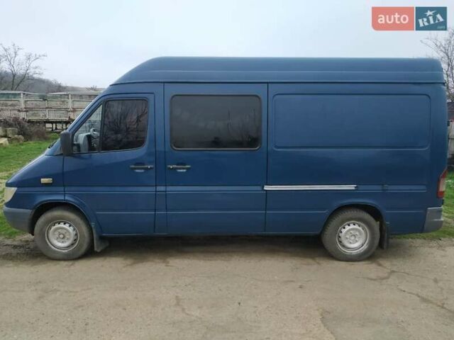 Синій Мерседес Sprinter, об'ємом двигуна 2.9 л та пробігом 700 тис. км за 6300 $, фото 3 на Automoto.ua