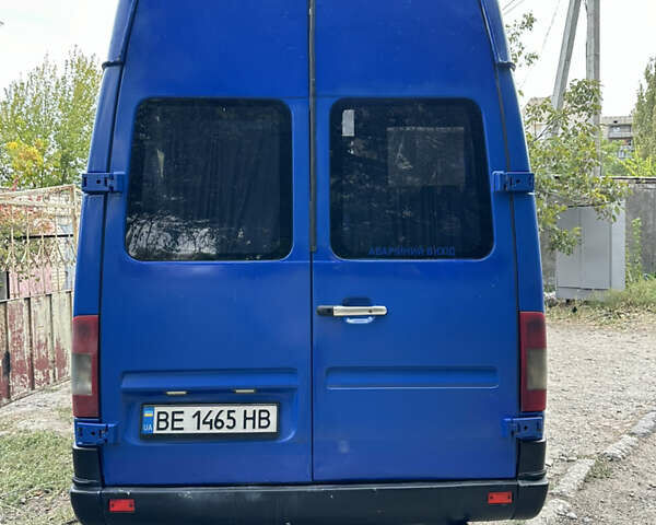 Синий Мерседес Sprinter, объемом двигателя 2.87 л и пробегом 1000 тыс. км за 7500 $, фото 4 на Automoto.ua