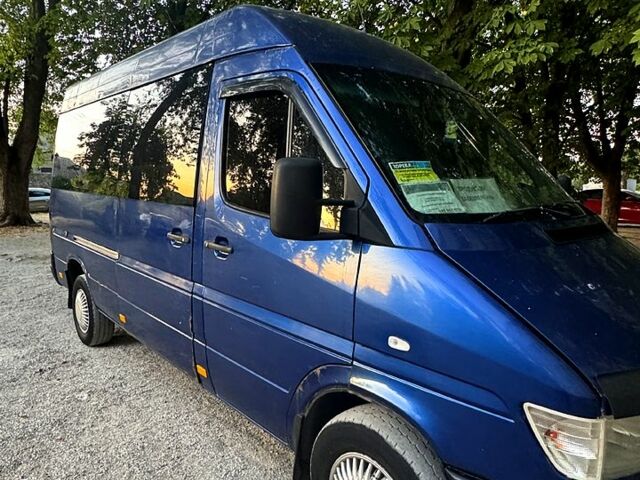 Синий Мерседес Sprinter, объемом двигателя 2.9 л и пробегом 555 тыс. км за 5500 $, фото 7 на Automoto.ua