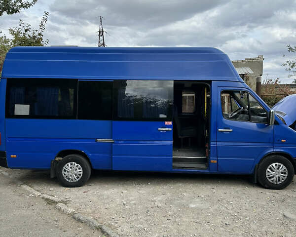 Синий Мерседес Sprinter, объемом двигателя 2.87 л и пробегом 1000 тыс. км за 7500 $, фото 2 на Automoto.ua