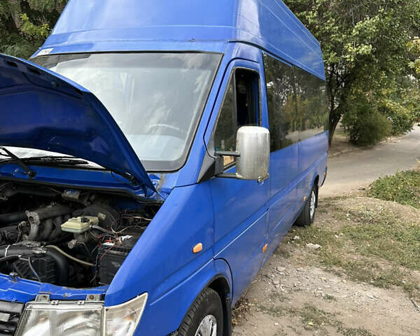 Синий Мерседес Sprinter, объемом двигателя 2.87 л и пробегом 1000 тыс. км за 7500 $, фото 1 на Automoto.ua