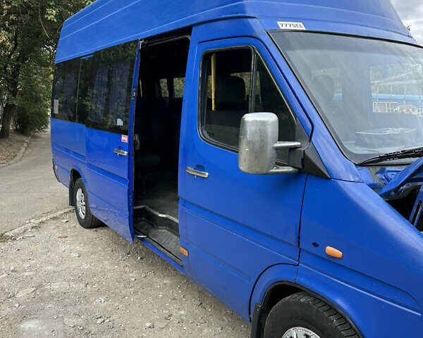 Синий Мерседес Sprinter, объемом двигателя 2.87 л и пробегом 1000 тыс. км за 7500 $, фото 5 на Automoto.ua