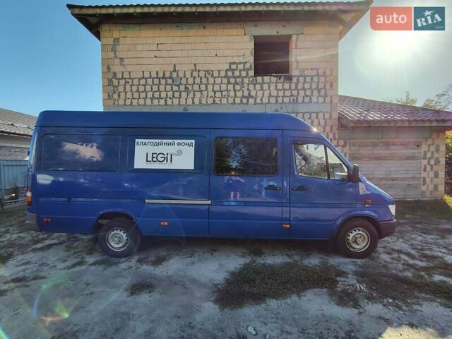 Синій Мерседес Sprinter, об'ємом двигуна 2.9 л та пробігом 399 тис. км за 15000 $, фото 2 на Automoto.ua