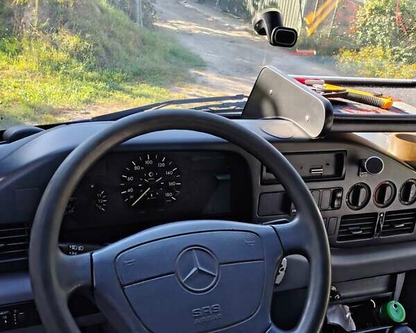 Синій Мерседес Sprinter, об'ємом двигуна 2.9 л та пробігом 399 тис. км за 15000 $, фото 4 на Automoto.ua