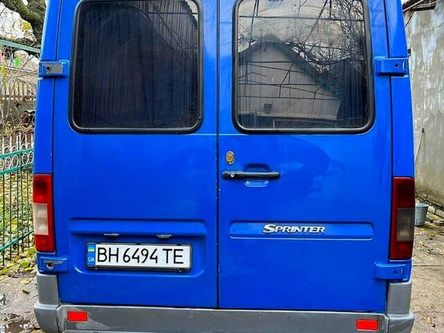 Синій Мерседес Sprinter, об'ємом двигуна 2.9 л та пробігом 220 тис. км за 12000 $, фото 6 на Automoto.ua