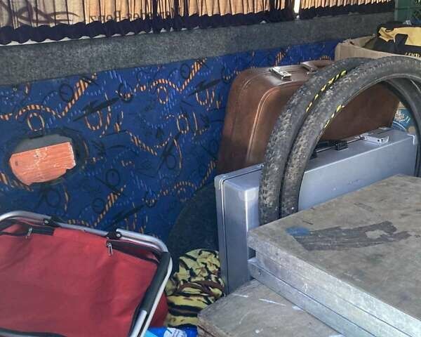 Синий Мерседес Sprinter, объемом двигателя 2.87 л и пробегом 740 тыс. км за 7000 $, фото 2 на Automoto.ua