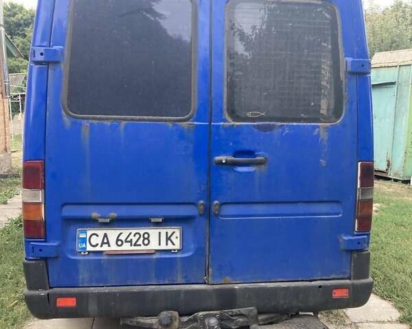 Синий Мерседес Sprinter, объемом двигателя 2.87 л и пробегом 740 тыс. км за 7000 $, фото 5 на Automoto.ua