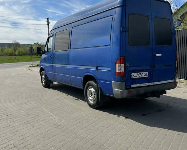 Синий Мерседес Sprinter, объемом двигателя 2.15 л и пробегом 470 тыс. км за 5800 $, фото 6 на Automoto.ua