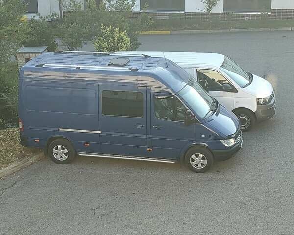 Синий Мерседес Sprinter, объемом двигателя 0 л и пробегом 500 тыс. км за 11300 $, фото 1 на Automoto.ua