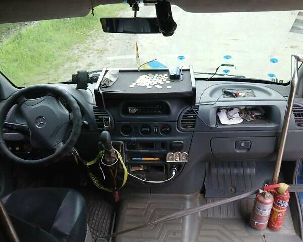 Синий Мерседес Sprinter, объемом двигателя 2.15 л и пробегом 574 тыс. км за 6500 $, фото 14 на Automoto.ua