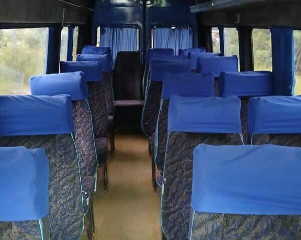 Синий Мерседес Sprinter, объемом двигателя 2.15 л и пробегом 574 тыс. км за 6500 $, фото 11 на Automoto.ua