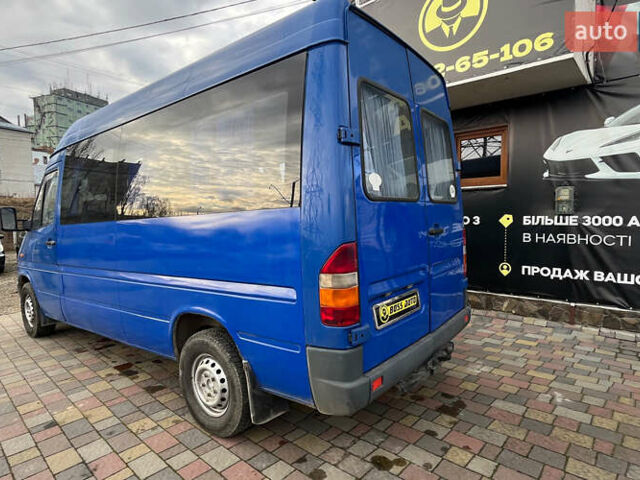 Синий Мерседес Sprinter, объемом двигателя 2.69 л и пробегом 620 тыс. км за 9700 $, фото 4 на Automoto.ua