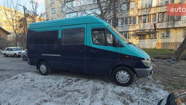Синий Мерседес Sprinter, объемом двигателя 2.2 л и пробегом 600 тыс. км за 4800 $, фото 7 на Automoto.ua