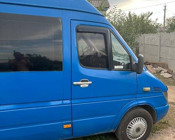 Синій Мерседес Sprinter, об'ємом двигуна 2.15 л та пробігом 8 тис. км за 7000 $, фото 17 на Automoto.ua