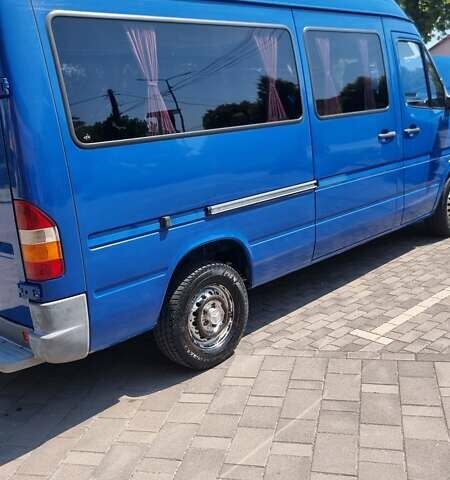 Синий Мерседес Sprinter, объемом двигателя 2.1 л и пробегом 260 тыс. км за 10500 $, фото 23 на Automoto.ua