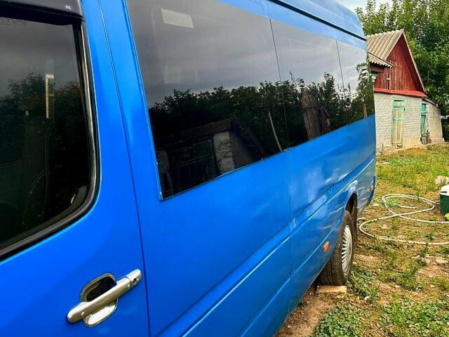 Синій Мерседес Sprinter, об'ємом двигуна 2.2 л та пробігом 0 тис. км за 7000 $, фото 8 на Automoto.ua