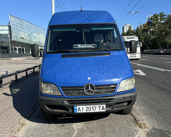Синій Мерседес Sprinter, об'ємом двигуна 2.15 л та пробігом 288 тис. км за 12450 $, фото 4 на Automoto.ua