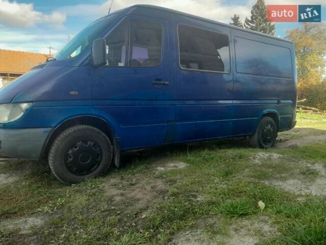Синий Мерседес Sprinter, объемом двигателя 2.1 л и пробегом 450 тыс. км за 5500 $, фото 3 на Automoto.ua