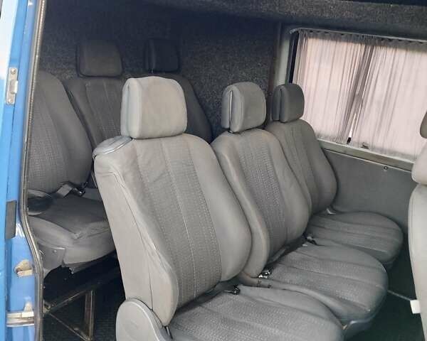 Синий Мерседес Sprinter, объемом двигателя 2.7 л и пробегом 260 тыс. км за 8200 $, фото 20 на Automoto.ua
