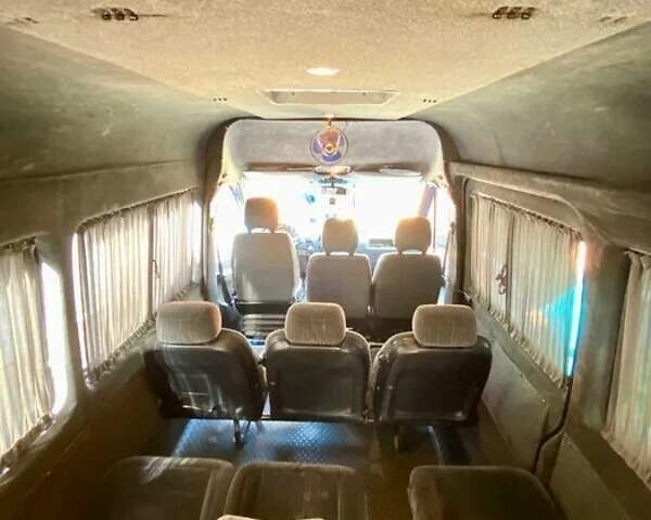 Синий Мерседес Sprinter, объемом двигателя 2.7 л и пробегом 385 тыс. км за 9500 $, фото 10 на Automoto.ua