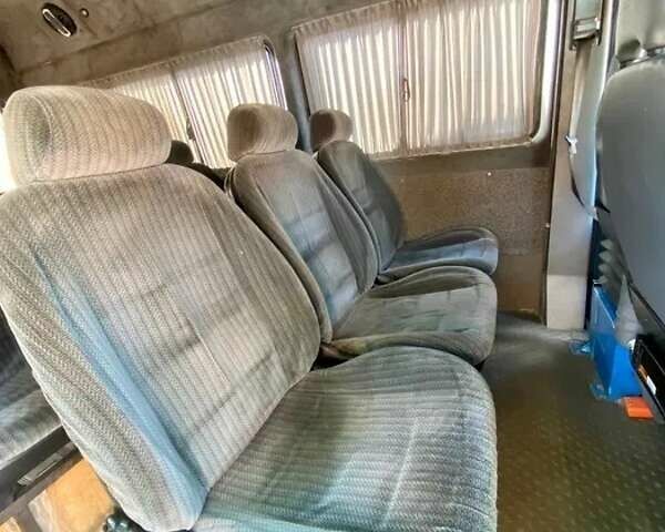 Синий Мерседес Sprinter, объемом двигателя 2.7 л и пробегом 385 тыс. км за 9500 $, фото 7 на Automoto.ua
