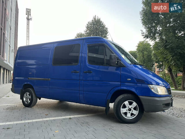 Синий Мерседес Sprinter, объемом двигателя 2.7 л и пробегом 430 тыс. км за 9300 $, фото 25 на Automoto.ua