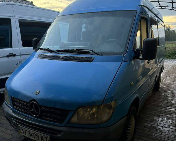 Синий Мерседес Sprinter, объемом двигателя 2.1 л и пробегом 300 тыс. км за 5300 $, фото 30 на Automoto.ua