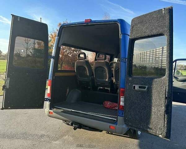 Синий Мерседес Sprinter, объемом двигателя 0 л и пробегом 313 тыс. км за 9800 $, фото 20 на Automoto.ua