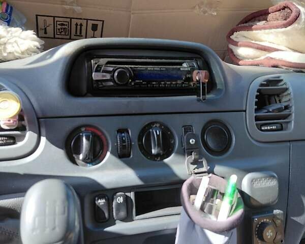 Синій Мерседес Sprinter, об'ємом двигуна 2.69 л та пробігом 170 тис. км за 10900 $, фото 2 на Automoto.ua