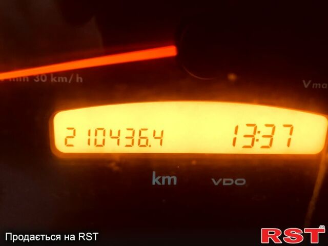 Синий Мерседес Sprinter, объемом двигателя 2.7 л и пробегом 210 тыс. км за 7500 $, фото 8 на Automoto.ua
