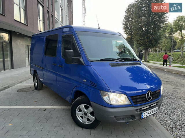 Синий Мерседес Sprinter, объемом двигателя 2.7 л и пробегом 430 тыс. км за 9300 $, фото 4 на Automoto.ua